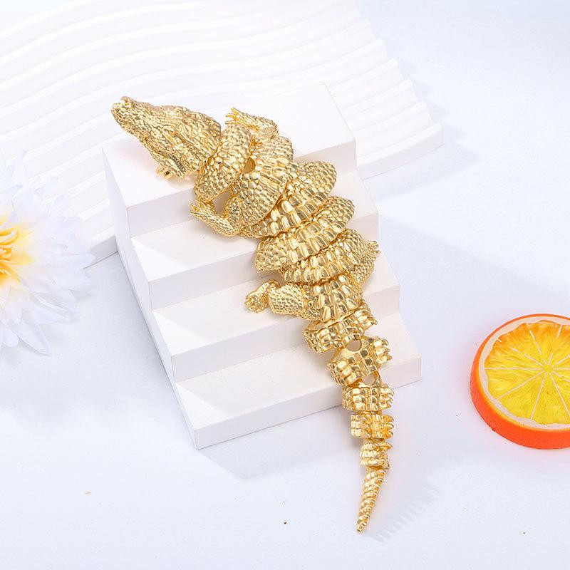 Vintage Alligator Brooch Joint Movable Alloy Animal Electroplated Large Alligator Brooch Men's Clothing Accessories