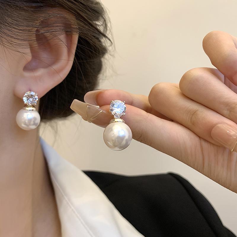 Luxurious Shijia Pearl Earrings for Women: Super Shiny, Exquisite Micro-Inlaid 5A-Grade Zircon, Celebrity-Style Design.
