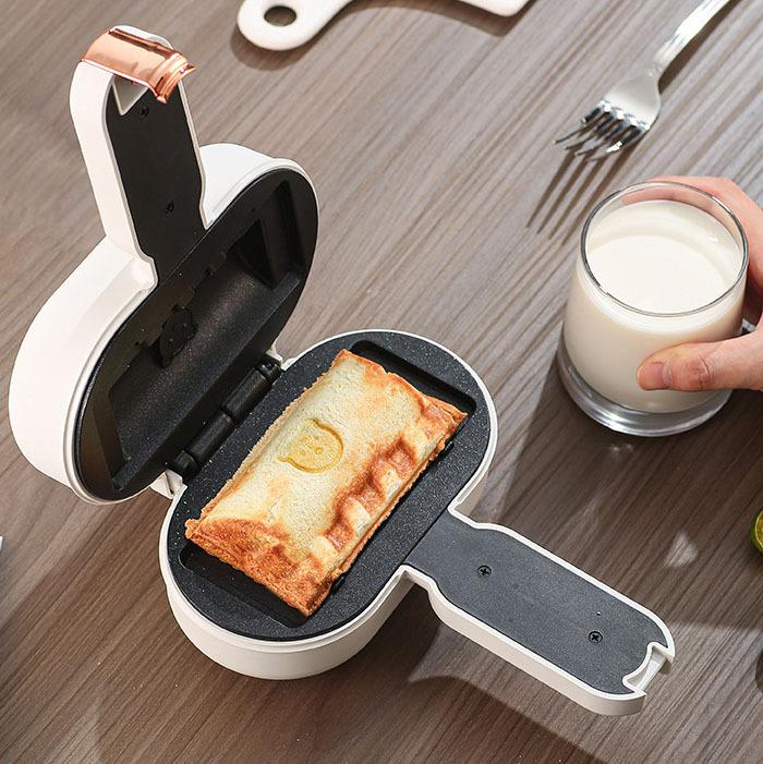Multifunction Breakfast Maker, Sandwich Toaster & Panini Press with Removable Non-Stick Plates, Compact Kitchen Appliance for Quick Meals
