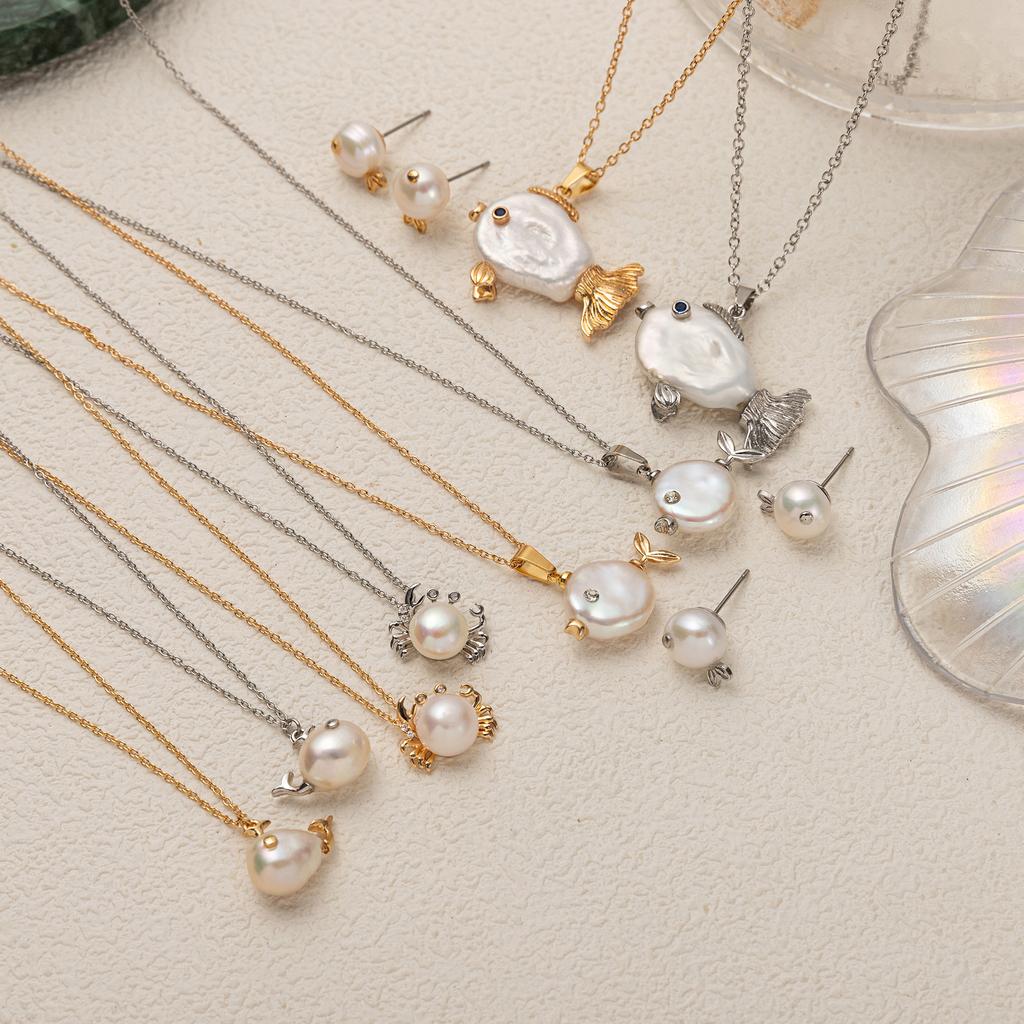Baroque Whale Necklace, Alien Pearl, Marine Life Pendant, Clavicle Chain, Small Fish, Gold Plated, Color Preserved