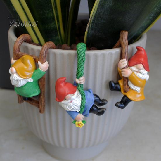 Statua Gnomo Con Scala Da Arrampicata Per Giardino - Decorazione Esterna In Resina 25 Cm