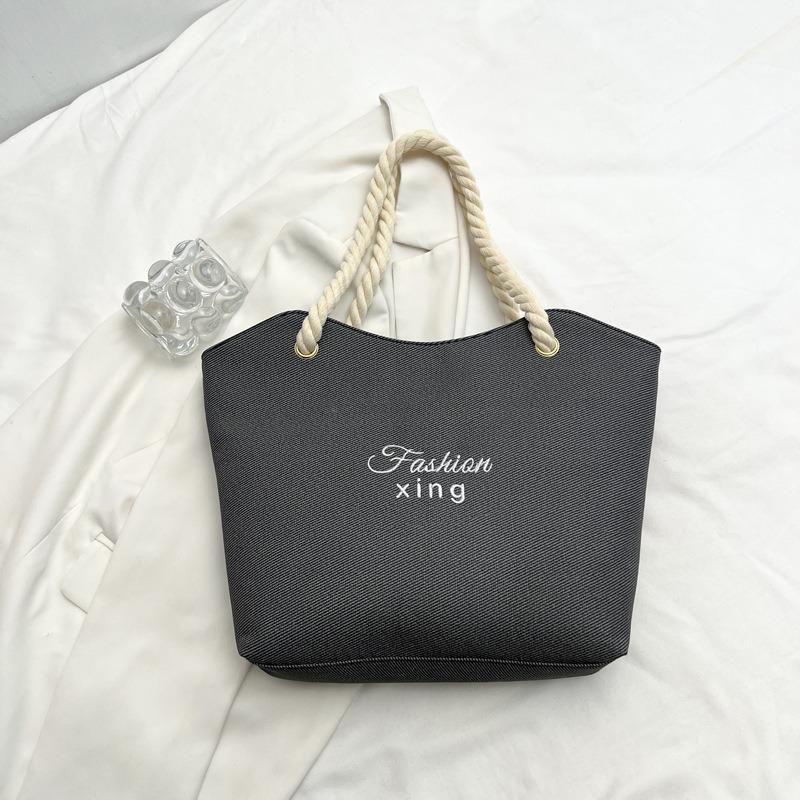 

New Fashion Trend Fashion Trend Large Capacity Shoulder Bag Casual Versatile Handbag Popular Women Today