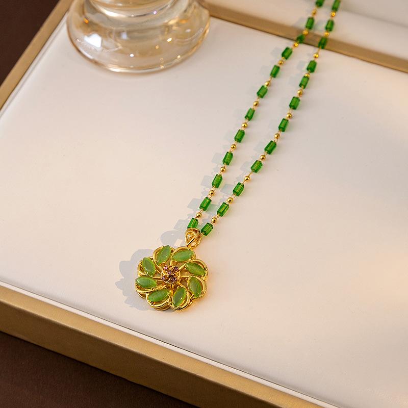 Vintage Emerald Gradual Change Safety Buckle Necklace, Lucky Flower Beauty Waist Pendant Resin Necklace