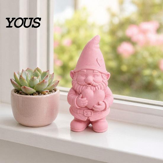Romantic Home Decor 3D Printed Garden Gnome Statue Holding Heart, Cute Pink Figurine, Weather-Resistant Indoor Stable Tabletop Ornament