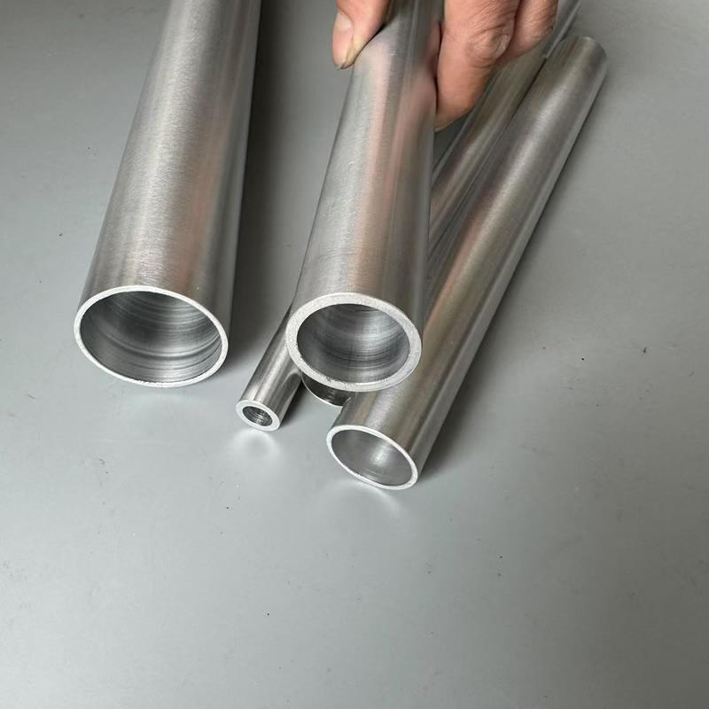Tubo de alumínio de aviação 7075 Tubo de liga de alumínio Material super duro de alta precisão Para tendas Bastões de caminhada DI 5 a DI 30mm