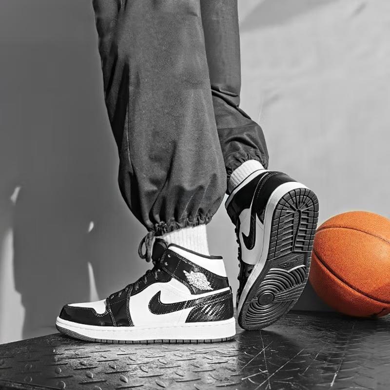 Air Jordan 1 Mid SE GS All Star 2021 Kids Sneakers Black White DD2192-001