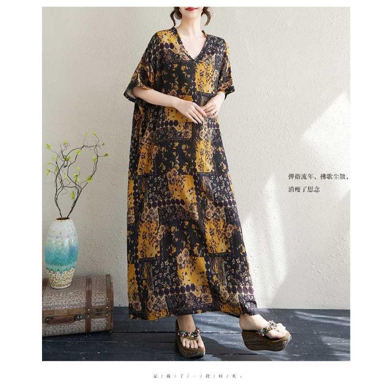 Ladies' Loose Artistic Beach Dress Retro Long Robe