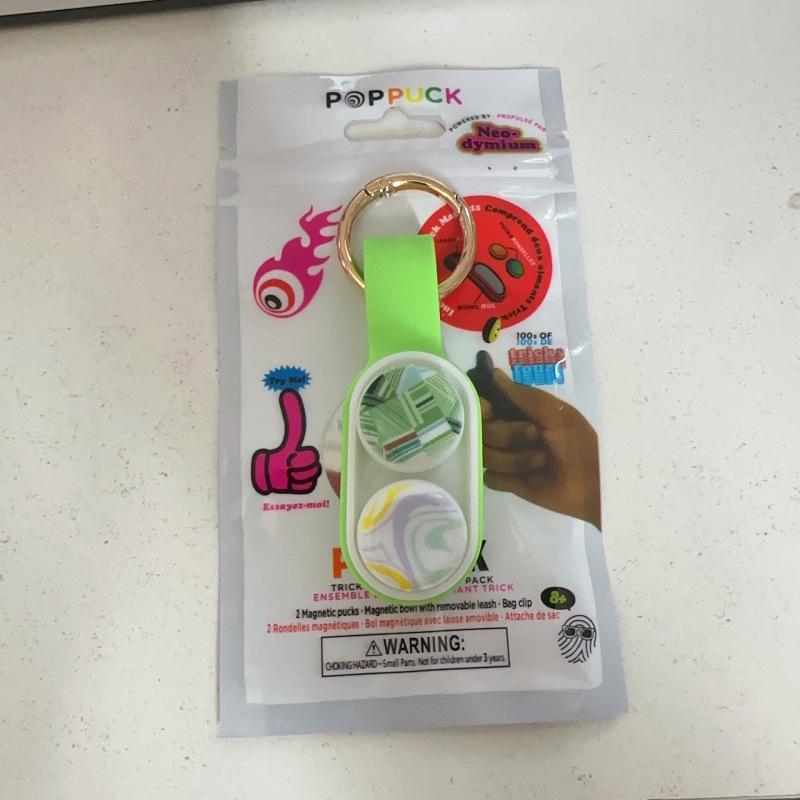 Elastic Magnetic Stress Relief Keychain