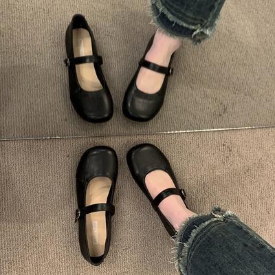 Versatile Flat Bottom Round Head Single Shoes Women's 2025 Spring New Korean Version Small Leather Shoes One-word Buckle French Mary Jane Shoes