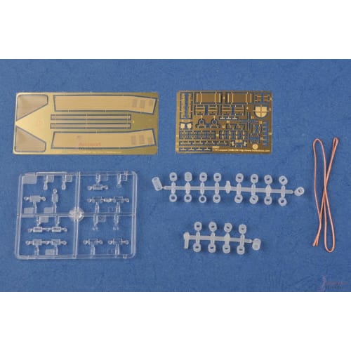 FLOZ Hobby Boss 1/35 Fighting Vehicle Series Canadian Army Leopard 2A4M Plastic Model Kit 83867