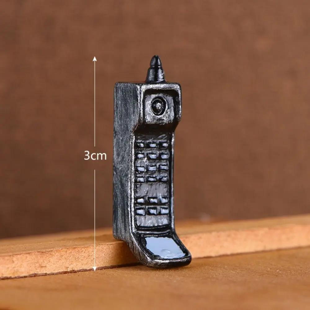 Home Decoration Retro Nostalgic Figurine Mini Doll Houses Figure Camera Miniatures Model Miniature Resin