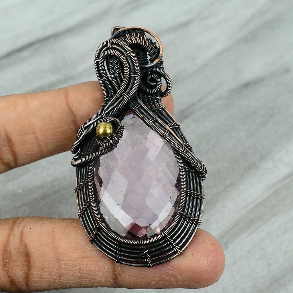 Pendentif Kunzite Rose Cuivre Bijoux Enveloppés de Fil de Cuivre Bijoux en Pierre Précieuse Kunzite Pendentif de Créateur Fait Main Cadeau pour Mère Bijoux en Cuivre