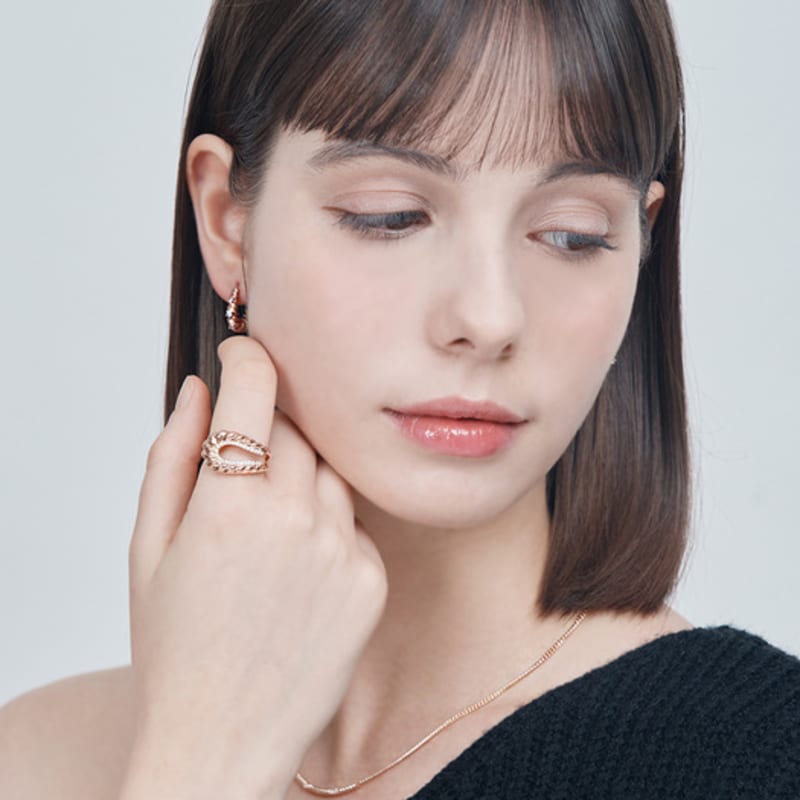 ELLE Jewelry Ella Twist Cubic Ring ELBRWR133