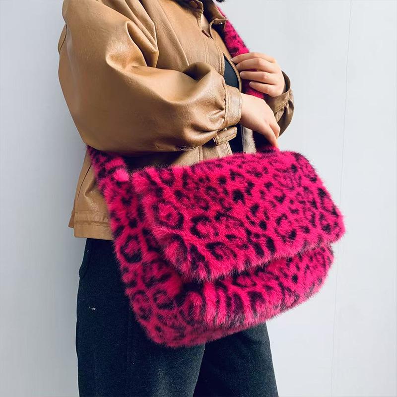 New Leopard Print Plush Messenger Bag Women'S Korean Version Fashion Imitation Fur Large Capacity Shoulder Bag Flip Trend