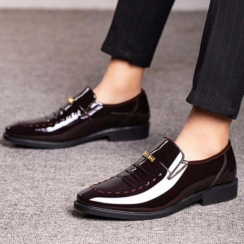 Fashion Flat Mens Dress Shoes Luxury Genuine Leather Brand Patent Leather Quality Pointed Toe Slip On New Business Party Social Shoes