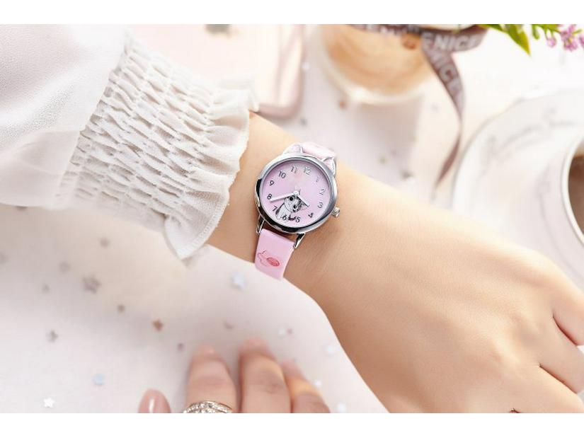 Stylish Kids' Leather Strap Quartz Watch for Girls and Boys