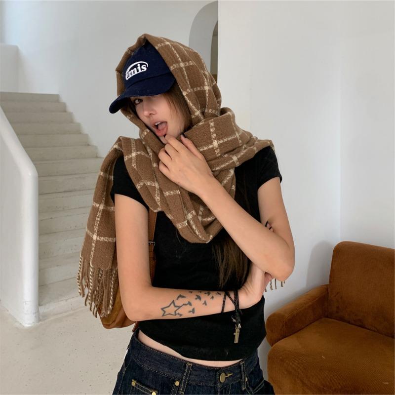 Soft waxy plaid scarf for girls to keep warm in winter Thickened scarf Retro plaid knitted scarf New
