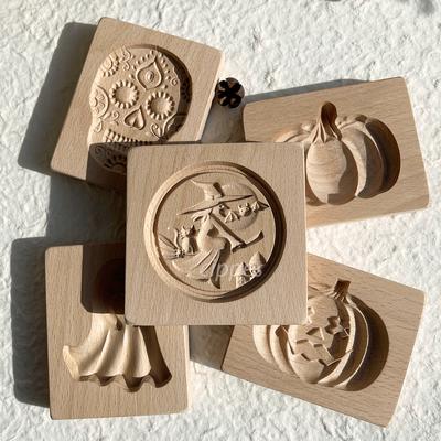 Holz Ausstechformen für Halloween, 3D geschnitzte geprägte Lebkuchenform zum Backen, Kürbis Schädel Geist Hexe Jack O 'Lantern