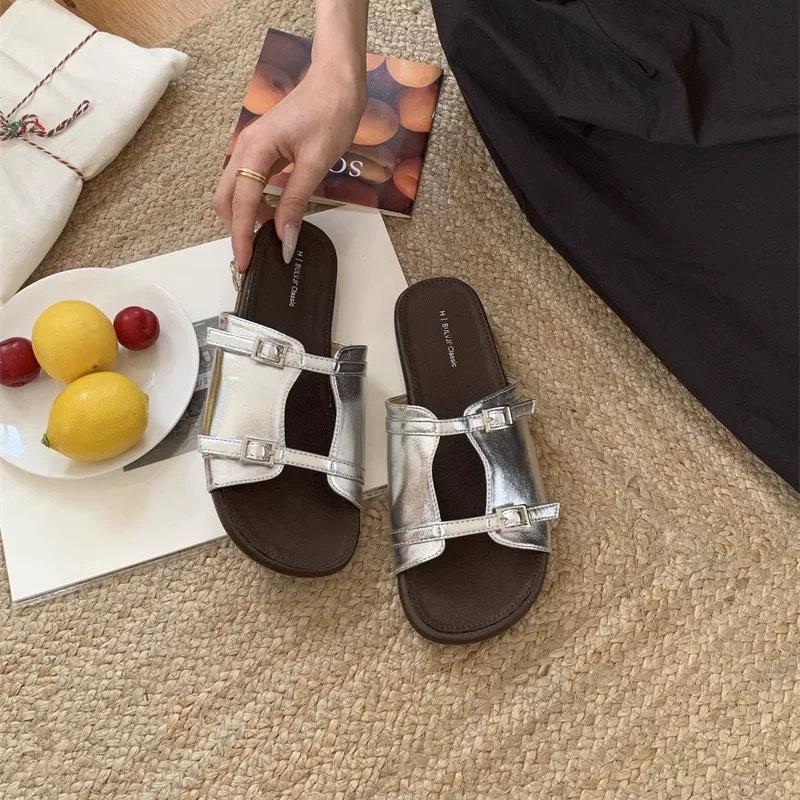 Korean Silver Slippers Women's Summer Wear New French Retro One-word Sandals Holiday Seaside Beach Flat Sandals