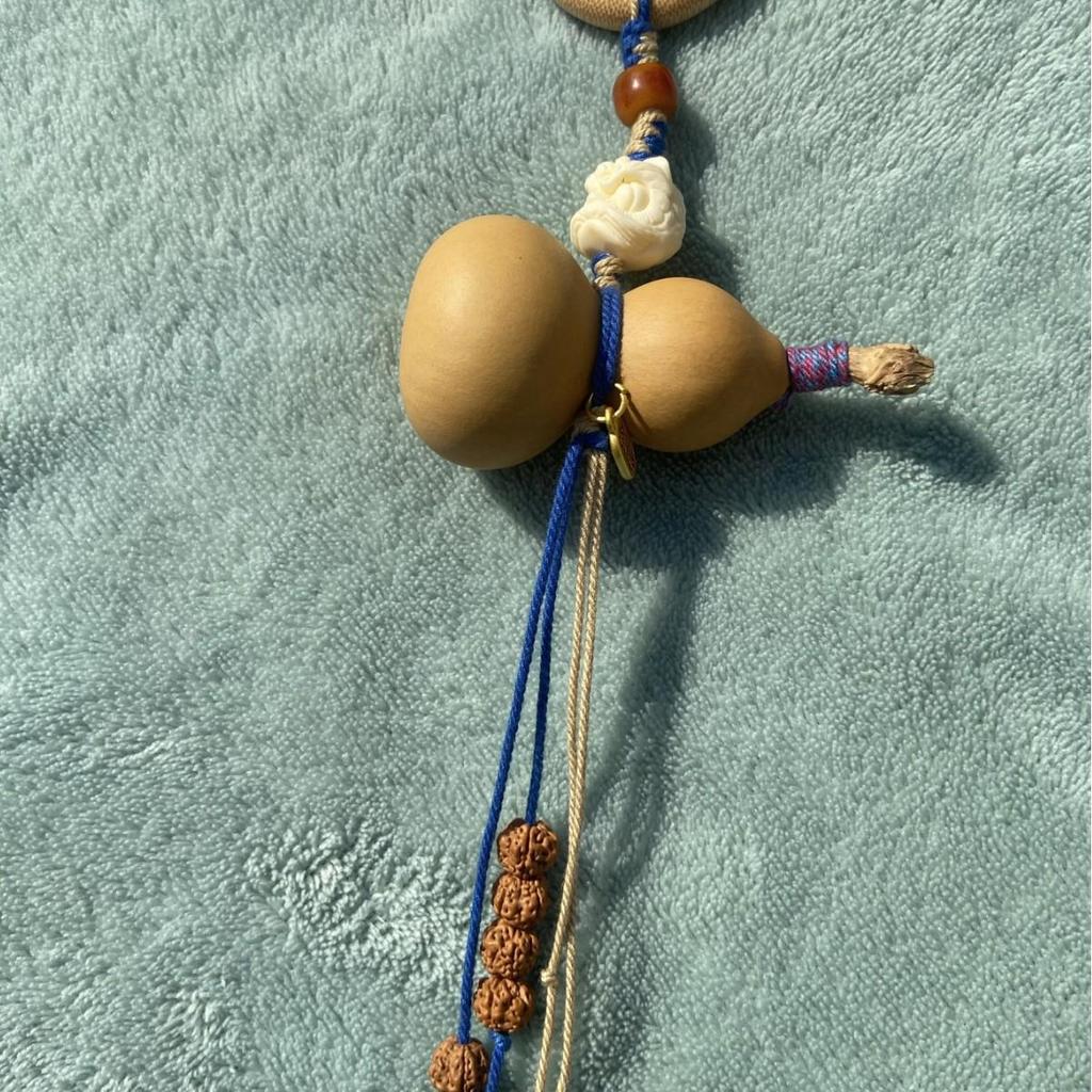 Xianci Wenwan Gourd Keychain & Car Pendant: Fortune and Blessing Charm for Men and Women