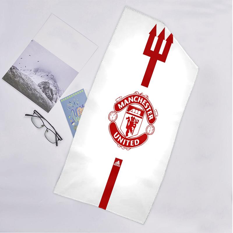 Manchester Football Fashion Beach Towel: Ideal for Summer Adventures Soft, absorbent and quick drying suitable for swimming and bathing