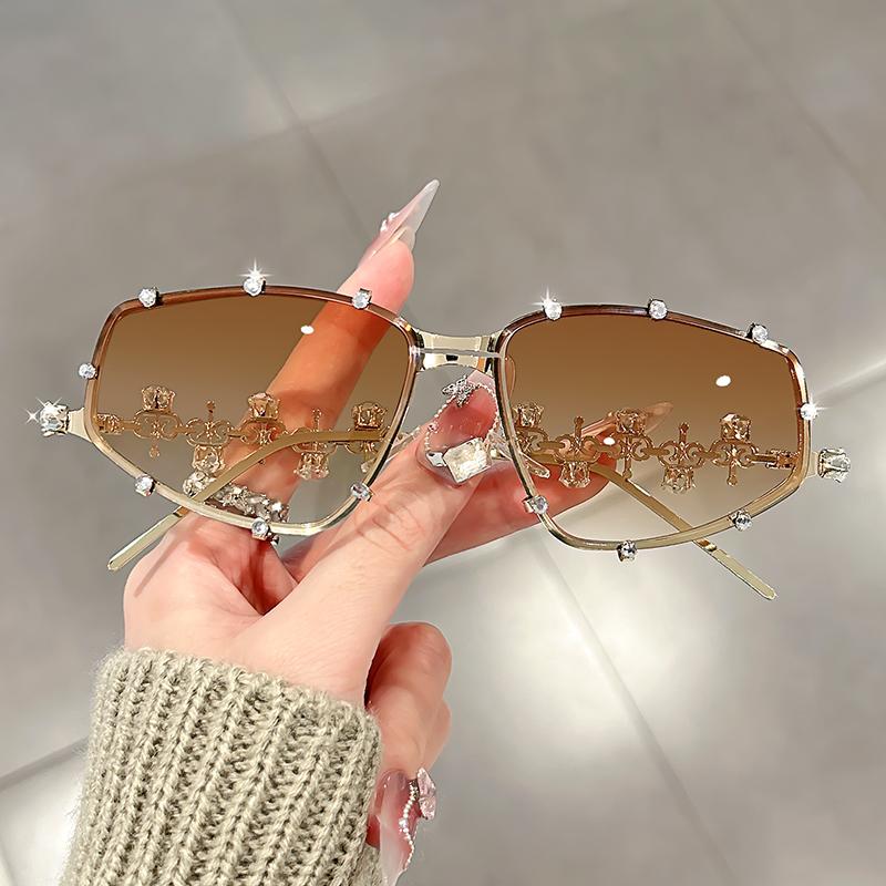 Personalized diamond encrusted spectacle frames stylish diamond shaped sunglasses for street fashion lovers trendy eyewear