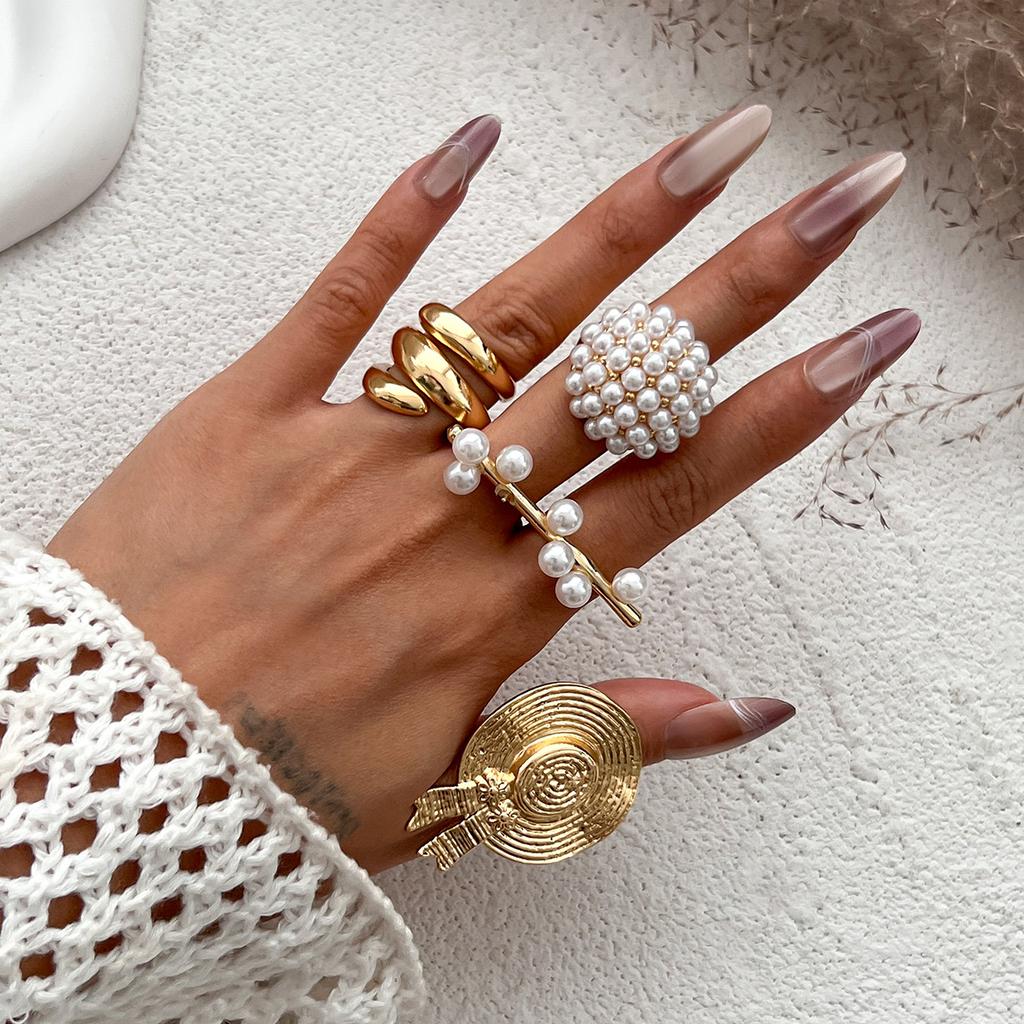 Design Style Imitation Pearl Scallop Shell Ring, Personalized Metal Smooth Thread Hat Ring