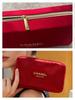 Rote Satin BEAUTÉ Rechteckige Make-up-Tasche, Goldener Reißverschluss Feiertags-Kosmetiktasche, Luxusmarke Beauty-Accessoire