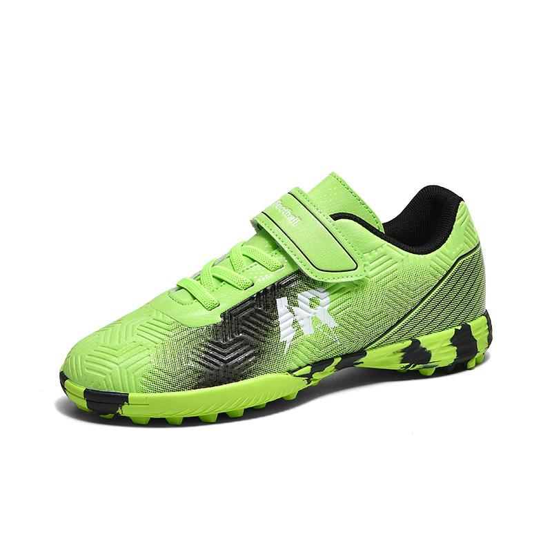 New Boys and Girls Breathable Comfortable Sports Casual Broken Nails Football Shoes Students Teenagers