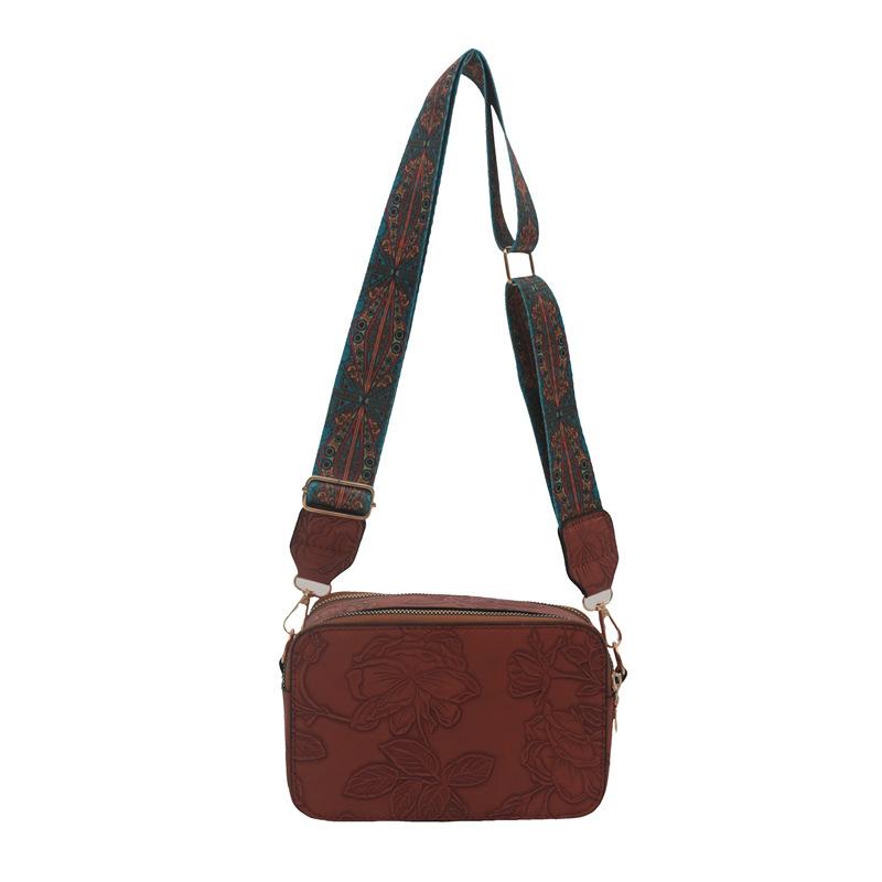 This Year'S Popular Bags Women'S Bags Autumn Fashion Broadband Embossing Simple Foreign Texture Shoulder Small Square Bag