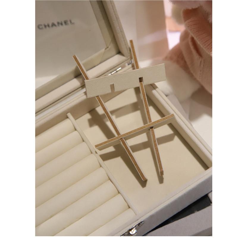 Velvet Divided Jewelry Storage Box with Clear Lid