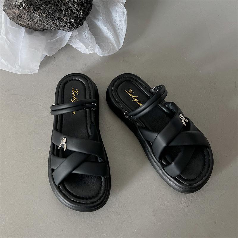 Solid Color Sandals Women's Spring New Popular Versatile Thick-soled Non-slip Casual Fairy Wind Beach Sandals Women