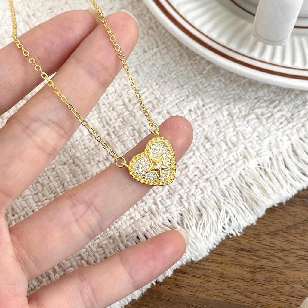 2026 New Y2K Sweet Pendant Necklaces Women Multi Color Heart Star Shape Necklace Cute Daily Wear Party Jewelry Accessories Gifts