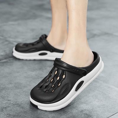 Summer Clogs Sandals Men Casual Garden Slippers Clogs Waterproof Shoes Classic Nursing Clogs Sandals 2025