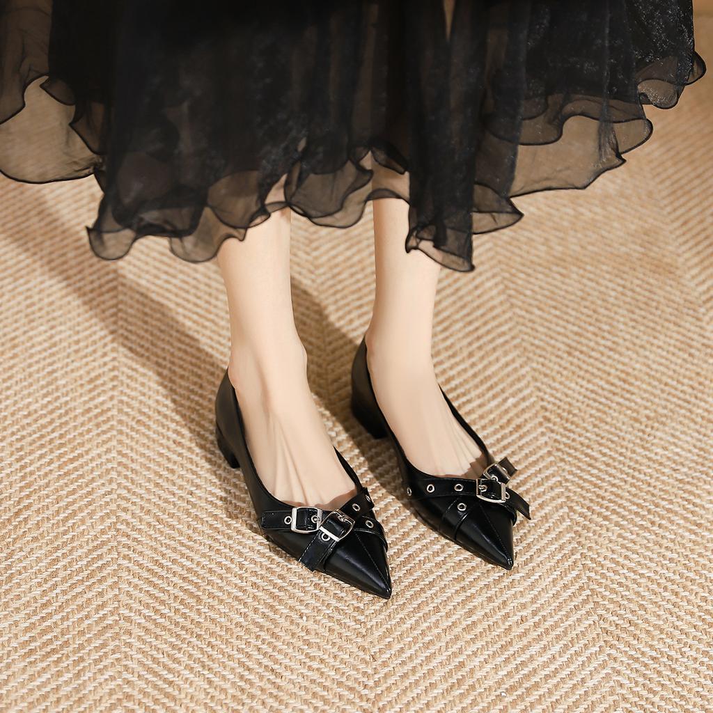2008-9 Temperament Pointed Low Heel Single Shoes New Belt Buckle Shallow Mouth Flat Bottom Commuter Single Shoes Casual Single Shoes Women