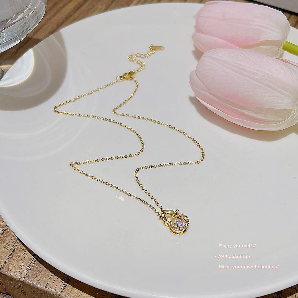 Titanium Steel Necklace Female Lucky Gourd Clavicle Chain Beating Heart Ins Simple and Cold Talk About the Wind Smart Pendant Tide