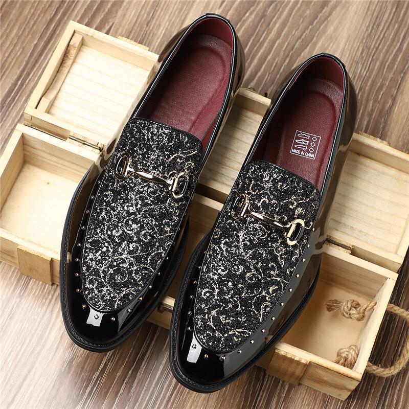 Fashion British Fashion New Charm Sequins Rivet Slip On Shoes For Men Designer Formal Wedding Prom Dress Homecoming Footwear