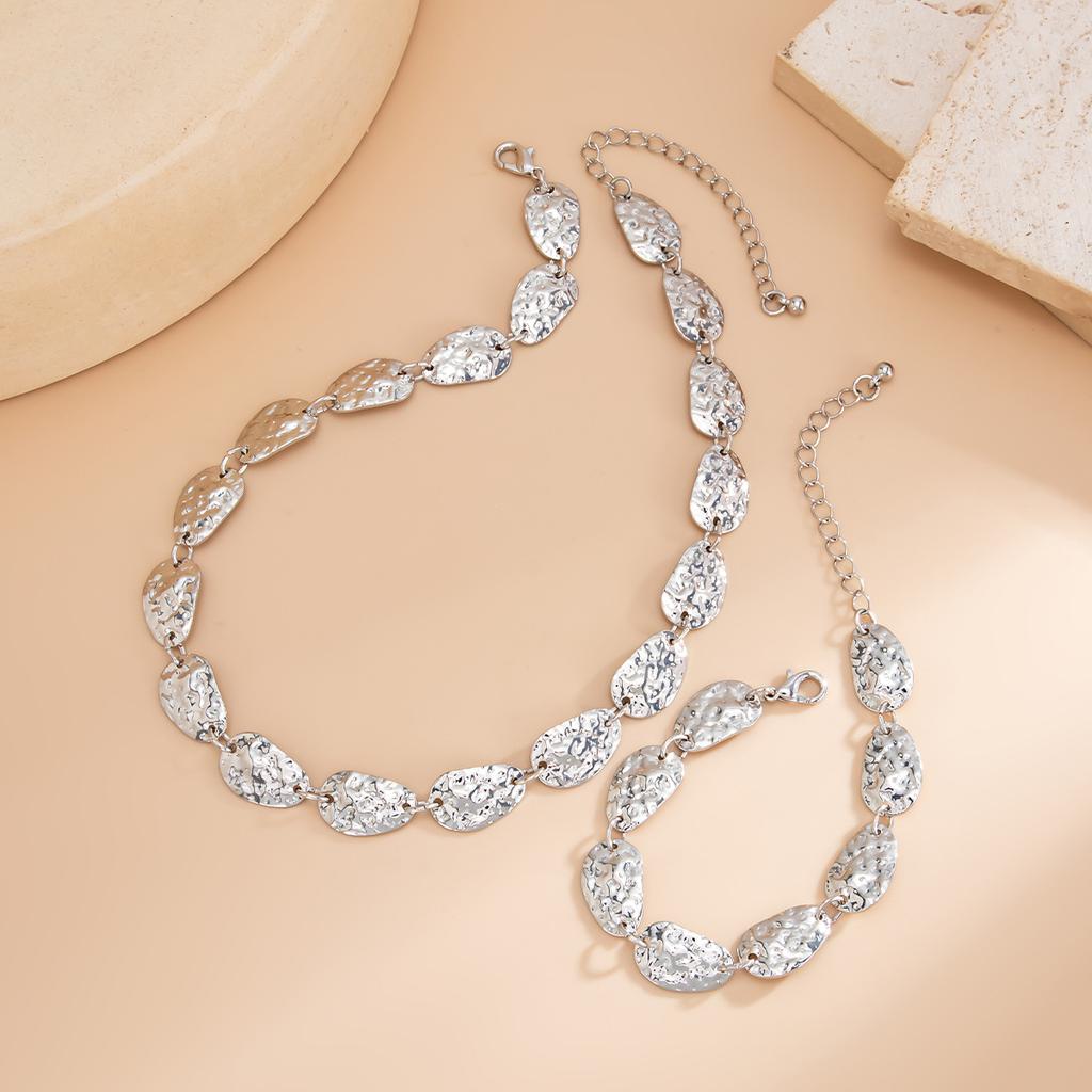 Fashion Light Luxury Metal Beating Texture Splicing Collarbone Chain, Fashionable Geometric Folds Stacked Necklace