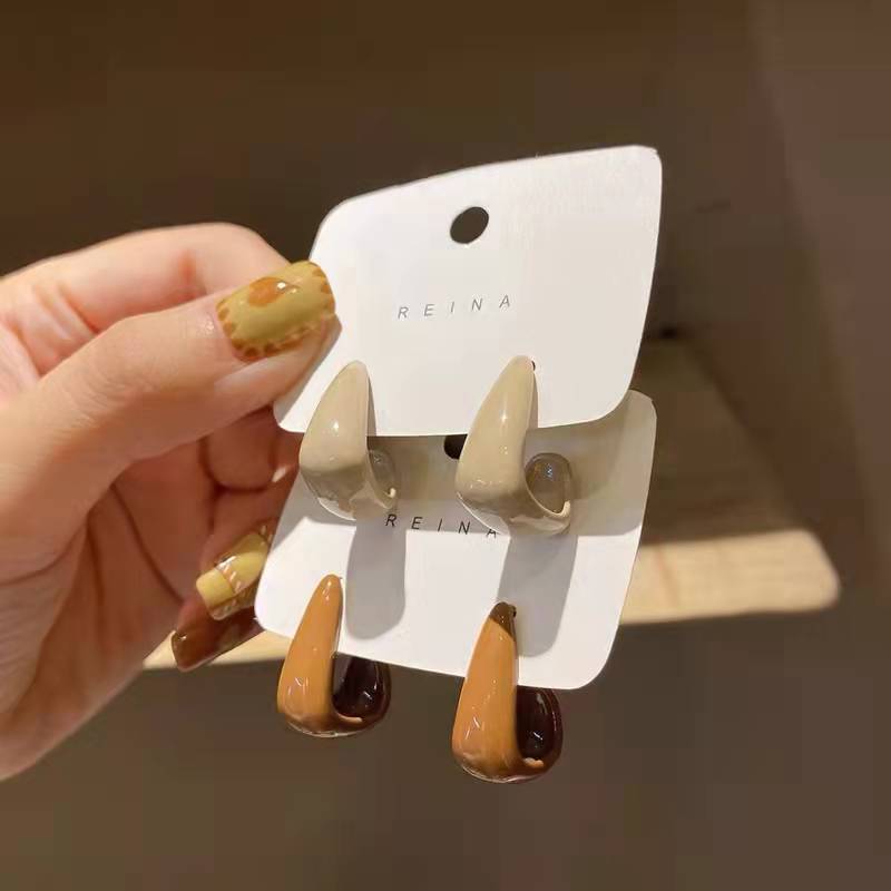 New Letter L U-Shaped Stud Earrings For Woman Irregular Statement Brown Geometric Metal Hook Oorbellen Valentine'S Day Gift
