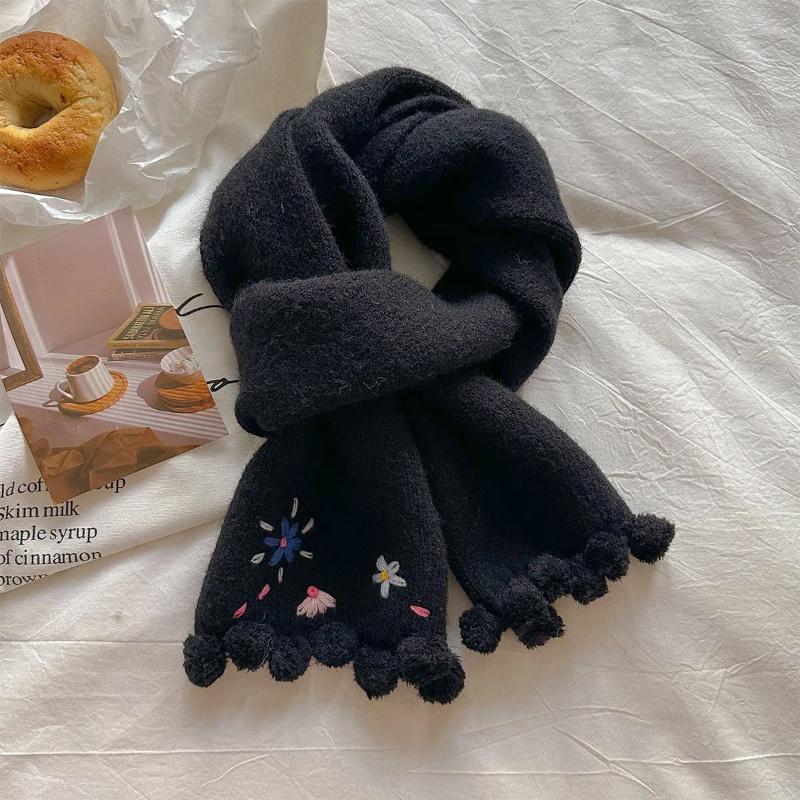 Fresh Color Cute Hook Flower Solid Color Knitted Scarf Women's Winter Warm Wool Scarf for Students