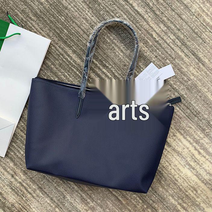 

Large French Crocodile Fashion Tote: Women s Single Shoulder Handbag with New Colors and Horizontal Style 34*27*48cm темно-синий