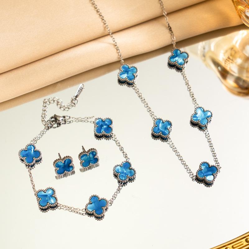 Titanium Steel Non-fading Double-sided Four-leaf Flower Set Necklace Women's Fashion Temperament Light Luxury Collarbone Chain Bracelet Jewelry