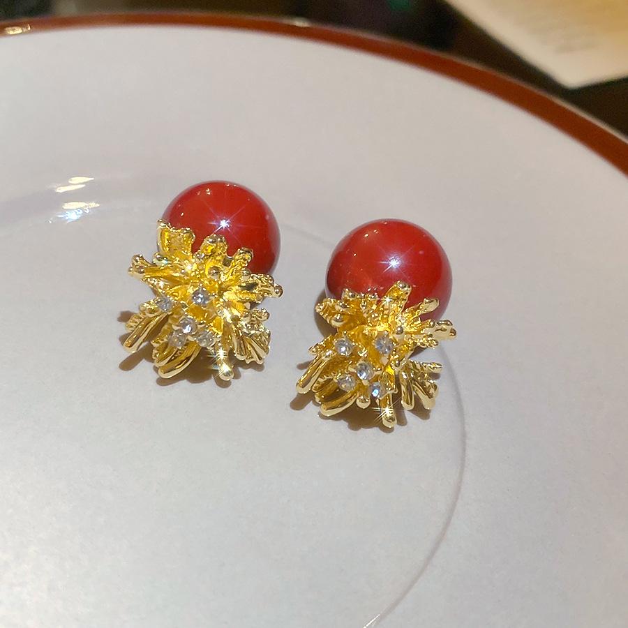Silver Needle Retro Rhinestone & Faux Pearl Flower Firework Earrings - Autumn/Winter Fashion High-End Simple Studs for Women.