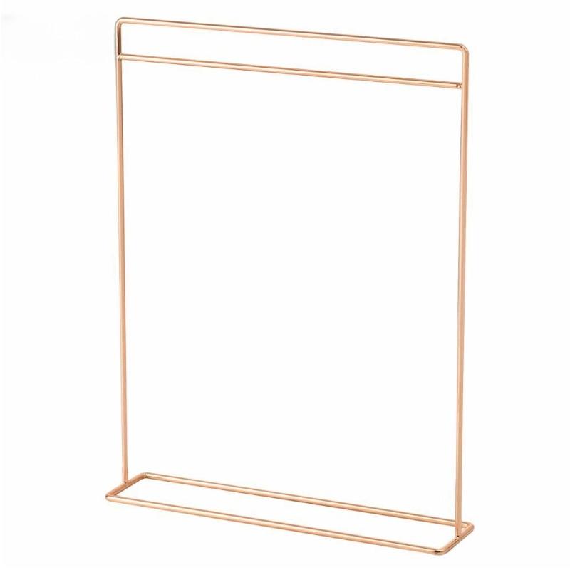 Einfacher Metallkleiderbügel für BJD-Puppen Stilvolles Mode-Spielzeug-Accessoire Kleine Größe Gold Schwarz Silber Roségold Weiß