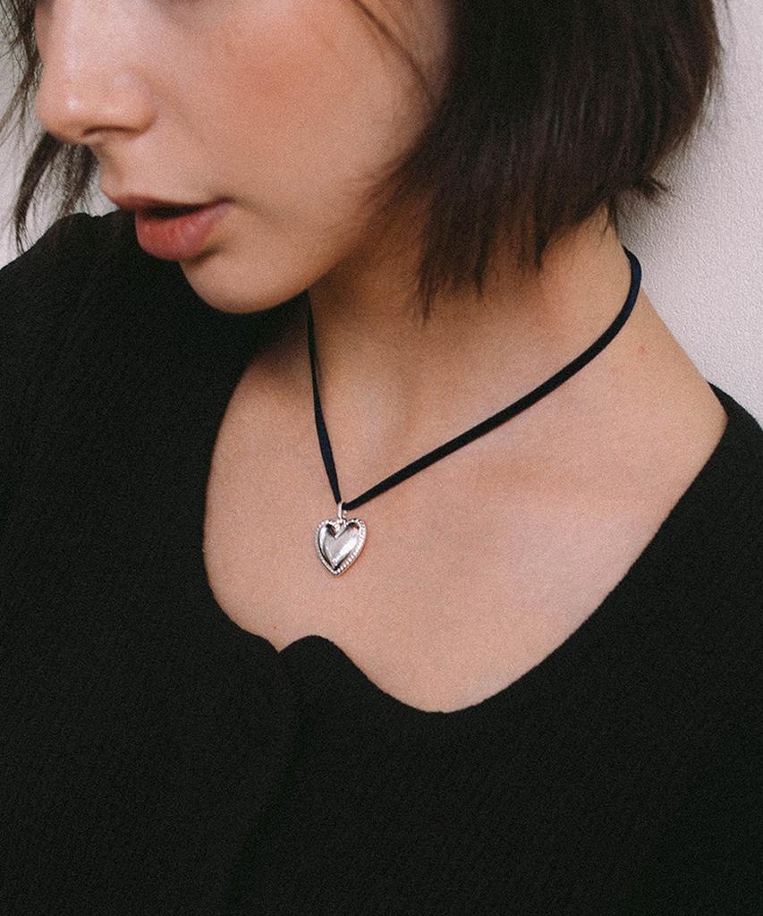 Worthword L.C.A Heart Velvet Necklace_2 Types