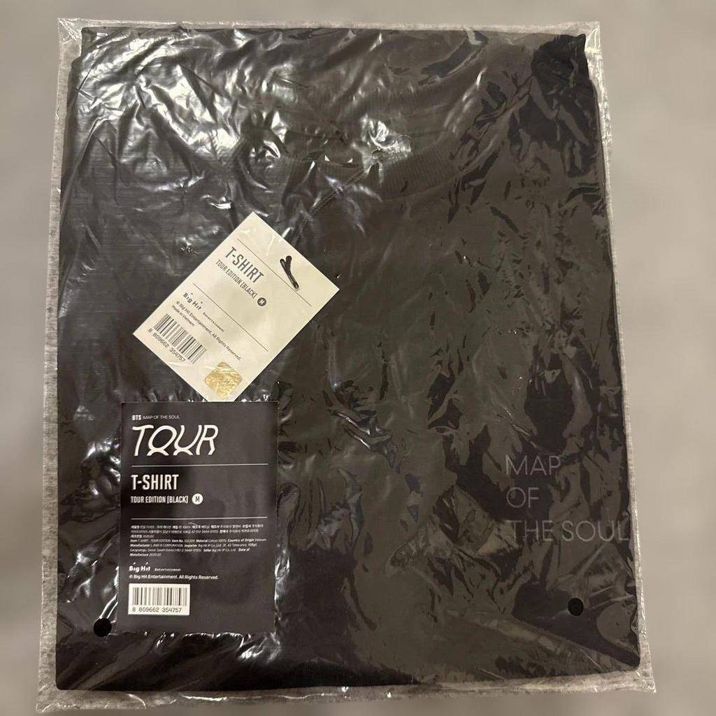 [USED] BTS MAP OF THE SOUL TOUR T-SHIRT M size