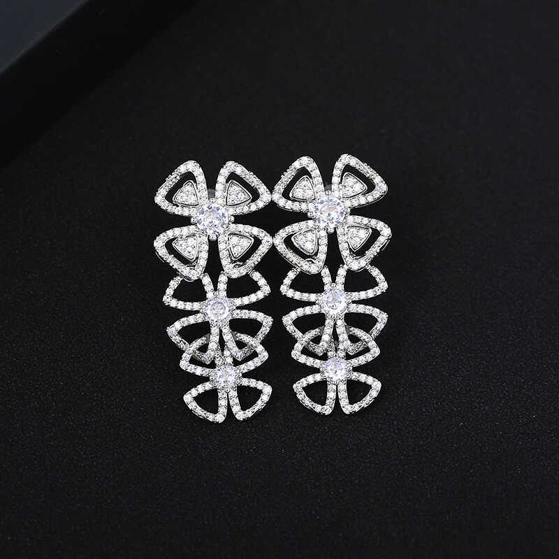 

Elegant Knot Silver Needle Earrings High-End Sensation Luxury Design out Fashion Jewelry for Women