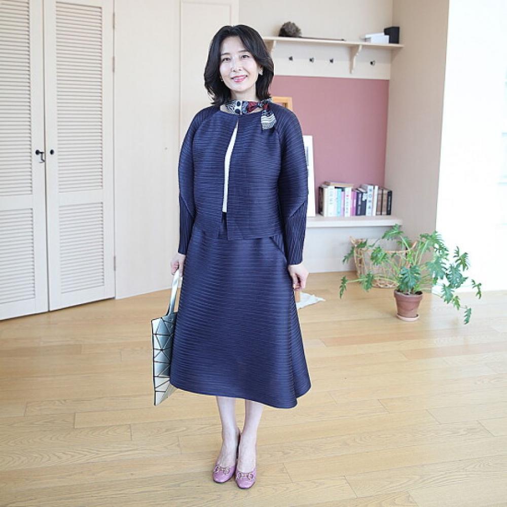 Shiz Madam Elegance Pleated Two Piece Set Set3233
