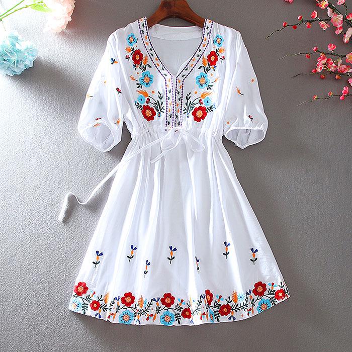 

Пасторальное Ретро Вышитое Цветочное Платье с V-образным вырезом и оборками Large белый