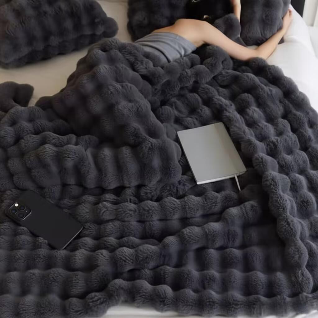 Luxurious Double-Layer Rabbit Fur Blanket: Otter-Soft Plush, Versatile Sofa Throw